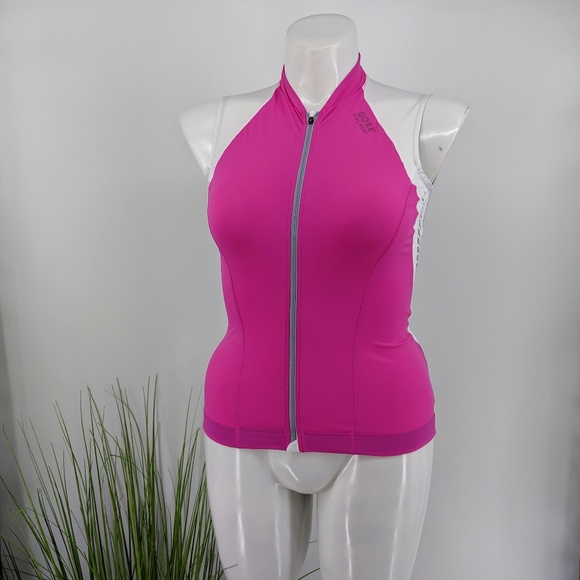 gore bike wear Tops - Gore bike gear top with mesh and gripper bottom
